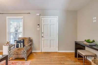 402 Elliott Street, Arlington TX 76013 - Photo 5