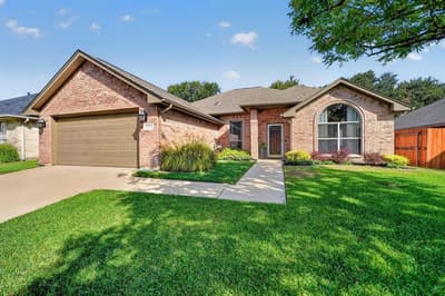 3625 Kodiak Court, Fort Worth TX 76137