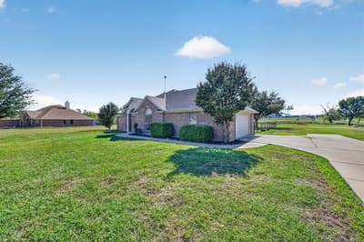 11201 Blue Sky Drive, Haslet TX 76052 - Photo 2
