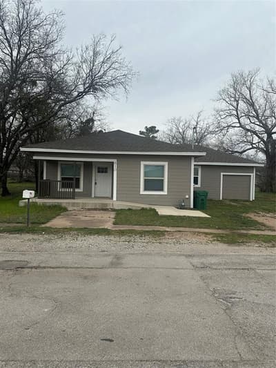 610 N Mason Street, Bowie TX 76230