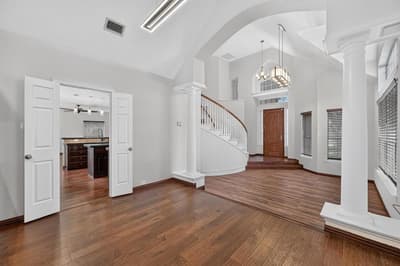 512 Renfro Court, Irving TX 75063 - Photo 5