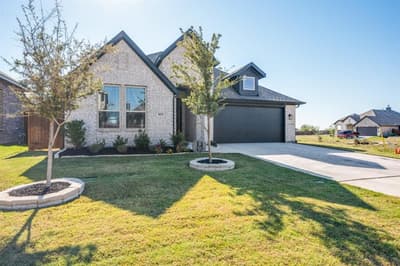 1029 River Oaks Drive, Godley TX 76044 - Photo 2