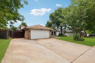 2604 Driskill Drive, Euless TX 76039 - Photo 4