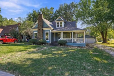 512 E Main Street, Whitesboro TX 76273