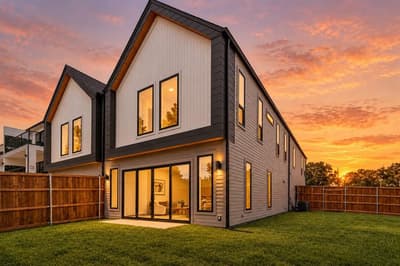 903 Bayonne Street, Dallas TX 75212