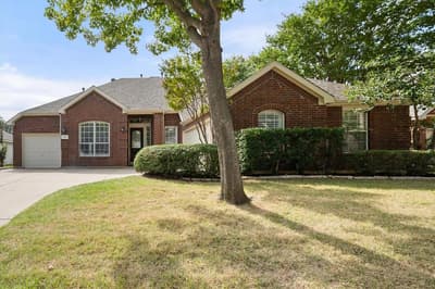 1102 Tanglewood Drive, Mansfield TX 76063 - Photo 2