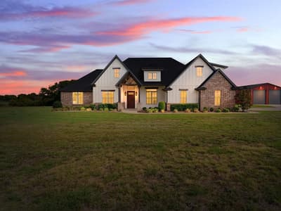 121 Pecan Valley Court, Sherman TX 75090 - Photo 2