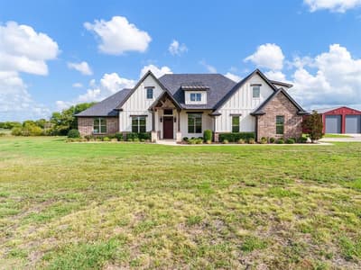 121 Pecan Valley Court, Sherman TX 75090