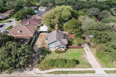 2424 Handley Drive, Fort Worth TX 76112
