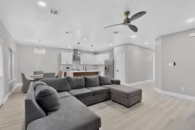 3931 Hancock Street, Dallas TX 75210 - Photo 2