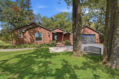 215 Modoc Trail, Lake Kiowa TX 76240 - Photo 3