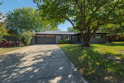 102 Juniper Street, Mansfield TX 76063 - Photo 2