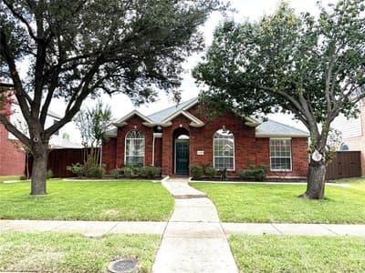 2508 Deer Horn Drive, Plano TX 75025 - Photo 2