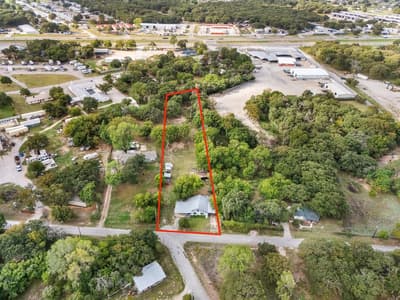 702 Monticello Drive, Springtown TX 76082 - Photo 2