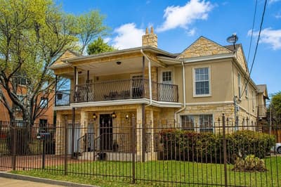 2100 Caddo Street, Dallas TX 75204