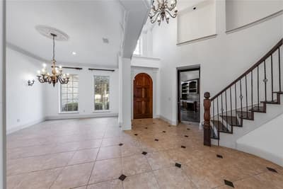 6705 Thorntree Drive, McKinney TX 75072 - Photo 4