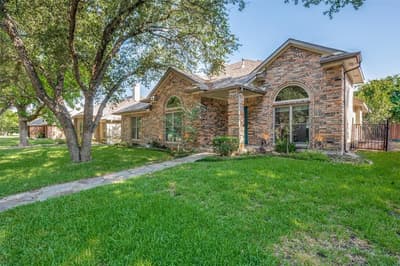 755 Red River Trail, Irving TX 75063 - Photo 2