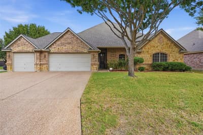 136 Castle Pines Drive, Willow Park TX 76008