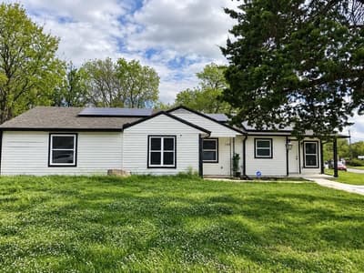 709 SW Dallas Street, Grand Prairie TX 75051
