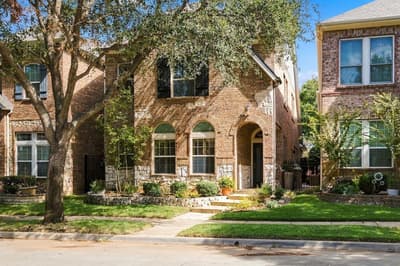 227 Buckingham Avenue, Euless TX 76040