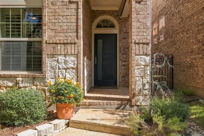 227 Buckingham Avenue, Euless TX 76040 - Photo 4
