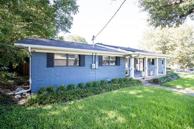1040 Wedgewood Drive, Woodway TX 76712 - Photo 2