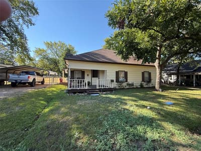 802 Seven Oaks Road, Bonham TX 75418