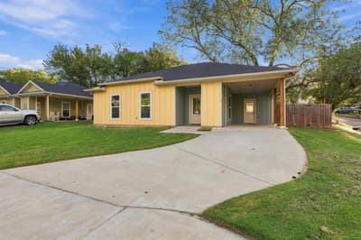 1116 S 6th Avenue, Denison TX 75021 - Photo 2