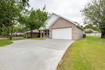 1400 N Business 287, Decatur TX 76234 - Photo 2