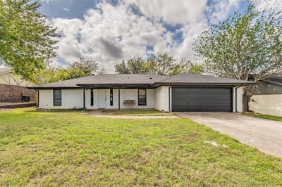 6704 Greenacres Drive, North Richland Hills TX 76182