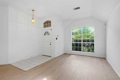 2902 Glen Hollow Court, McKinney TX 75072 - Photo 4
