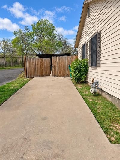2725 San Benito Street, Sansom Park TX 76114 - Photo 2