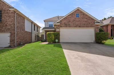 4908 Glenscape Court, Fort Worth TX 76137 - Photo 2