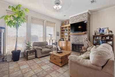 609 South Drive, Springtown TX 76082 - Photo 2