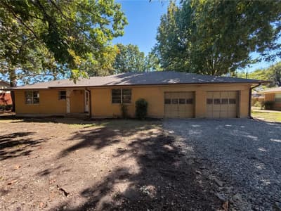 415 W Fulton Street, Van Alstyne TX 75495