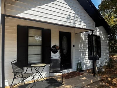 109 E Leon Street, Gatesville TX 76528 - Photo 2