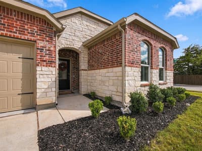 1818 Holden Drive, Cedar Hill TX 75104 - Photo 5