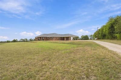 4948 Woodlawn Drive, Lorena TX 76655 - Photo 3