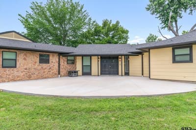 1203 N Spring Street, Grand Saline TX 75140 - Photo 4