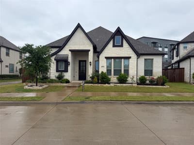 12513 Royal Oaks Lane, Farmers Branch TX 75234