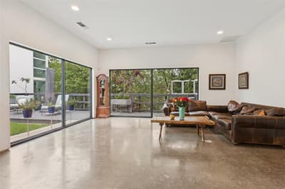 31 Vanguard Way, Dallas TX 75243 - Photo 2