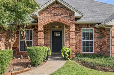 7704 Sagebrush Court S, North Richland Hills TX 76182 - Photo 2
