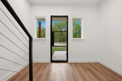 6907 Mohawk Drive, Dallas TX 75235 - Photo 2