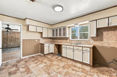 1407 Berkshire Street, Waco TX 76705 - Photo 5
