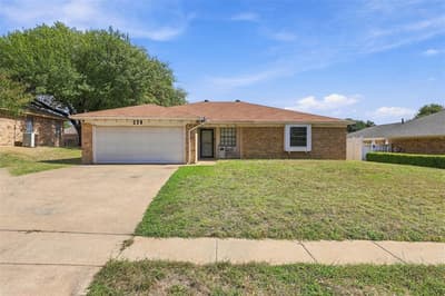 228 Meadowhill Drive, Benbrook TX 76126 - Photo 2