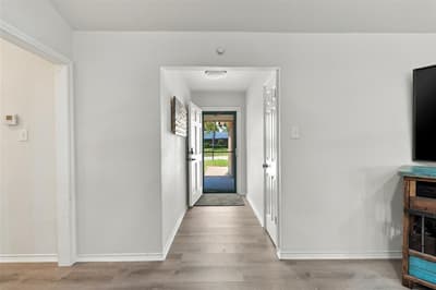 228 Meadowhill Drive, Benbrook TX 76126 - Photo 5