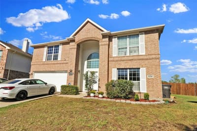 5753 Lionfish Way, Fort Worth TX 76131 - Photo 2
