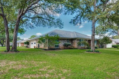 2002 Elmhurst Drive, Arlington TX 76012 - Photo 2
