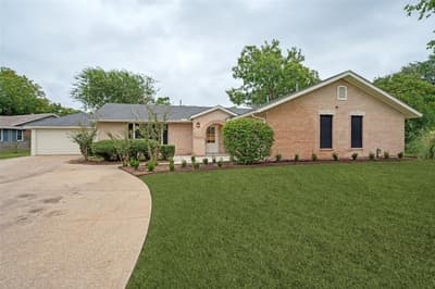 3706 Windsor Street, Irving TX 75062