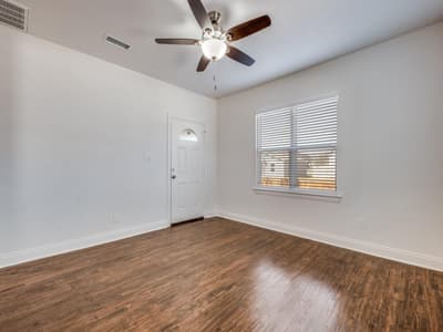 4306 Jamaica Street, Dallas TX 75210 - Photo 3